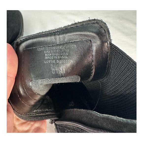 EUC Chelsea & Violet Women's sz 8.5 Lottie Black Suede Platform Chelsea Boots - Picture 10 of 11